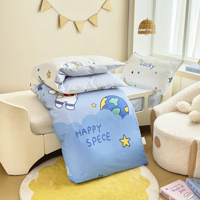 91家纺网 家纺一手货源 找家纺 鱼宝2026新款全棉幼儿园套件--萌趣系列 汽车乐园