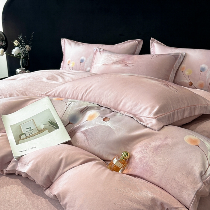 91家纺网 家纺一手货源 找家纺 喜四方 2025新款加厚天丝棉磨毛数码印花四件套 绒绒花语-粉