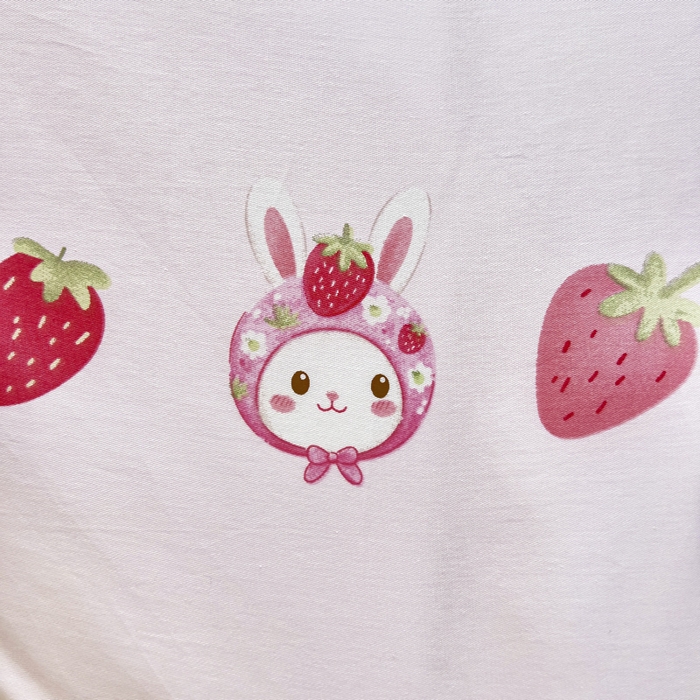 91家纺网 家纺一手货源 找家纺 鱼宝2026新款全棉幼儿园套件--萌趣系列 小草莓