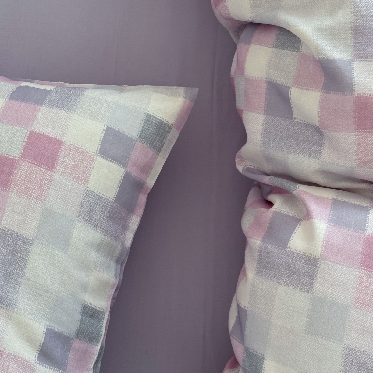 91家纺网 家纺一手货源 找家纺 窝米 2025新品全棉纯棉双层纱简约条格四件套系列第二组 蔚集-粉