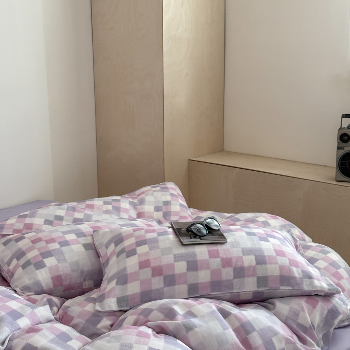 91家纺网 家纺一手货源 找家纺 窝米 2025新品全棉纯棉双层纱简约条格四件套系列第二组 蔚集-粉