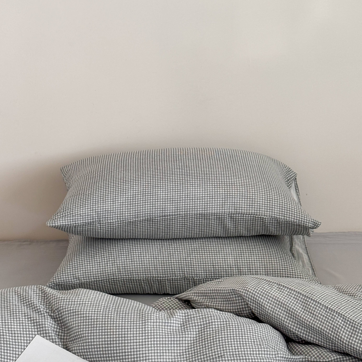 91家纺网 家纺一手货源 找家纺 窝米 2025新品全棉纯棉双层纱简约条格四件套系列第二组 品小格-黑