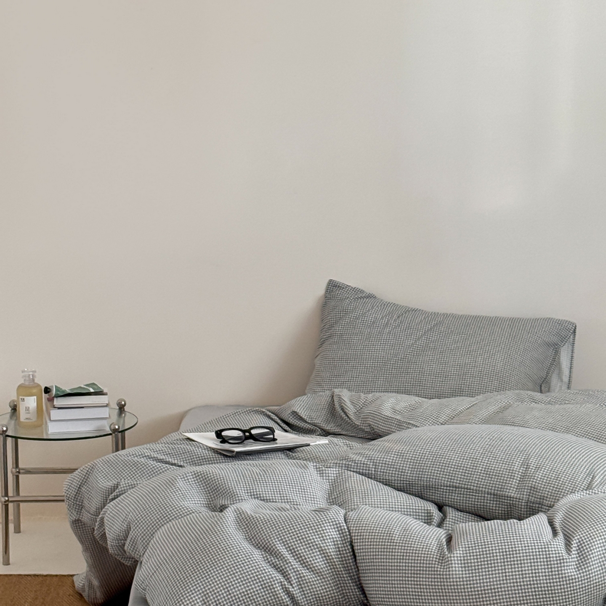 91家纺网 家纺一手货源 找家纺 窝米 2025新品全棉纯棉双层纱简约条格四件套系列第二组 品小格-黑