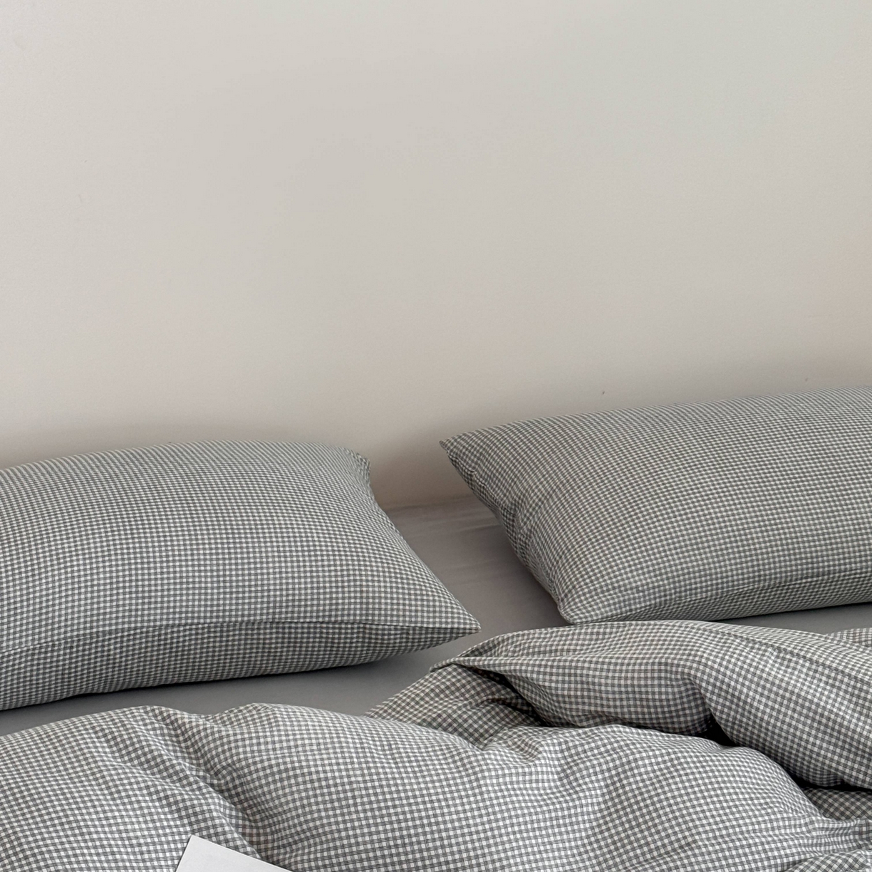 91家纺网 家纺一手货源 找家纺 窝米 2025新品全棉纯棉双层纱简约条格四件套系列第二组 品小格-黑