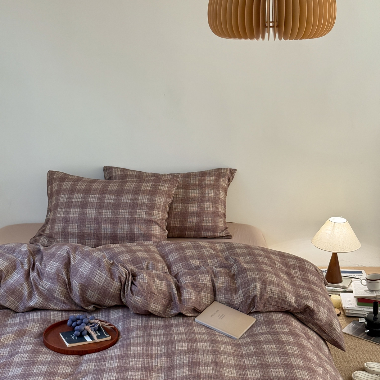 91家纺网 家纺一手货源 找家纺 窝米 2025新品全棉纯棉双层纱简约条格四件套系列第一组 致在-红