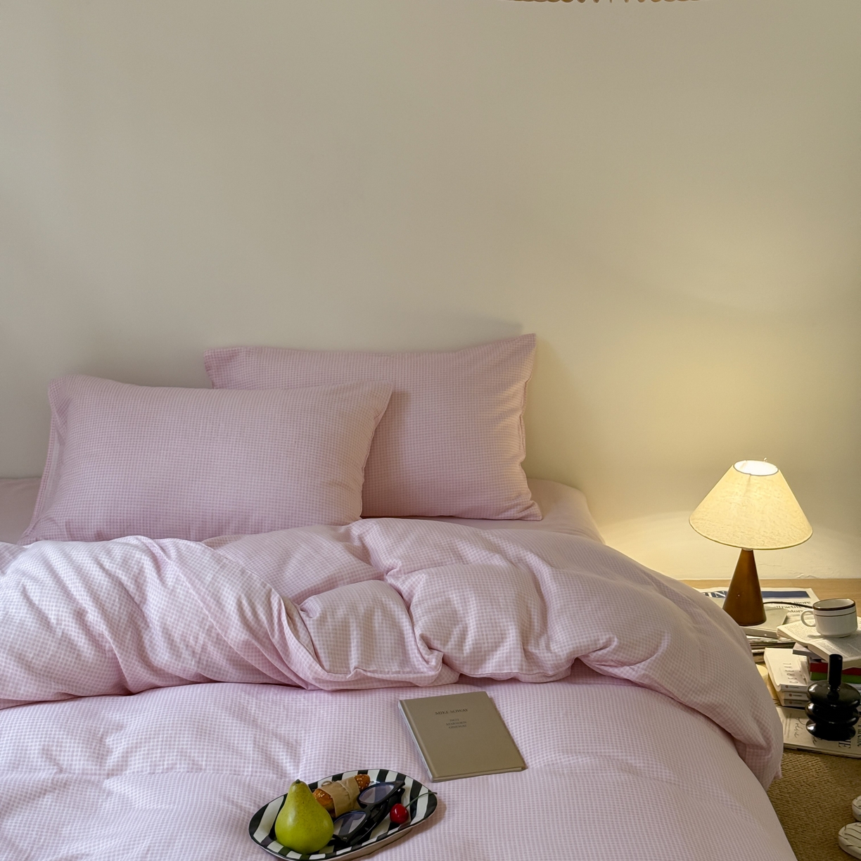 91家纺网 家纺一手货源 找家纺 窝米 2025新品全棉纯棉双层纱简约条格四件套系列第一组 品小格-粉