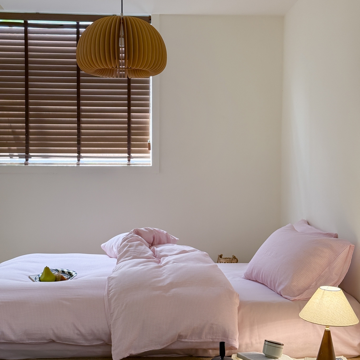 91家纺网 家纺一手货源 找家纺 窝米 2025新品全棉纯棉双层纱简约条格四件套系列第一组 品小格-粉