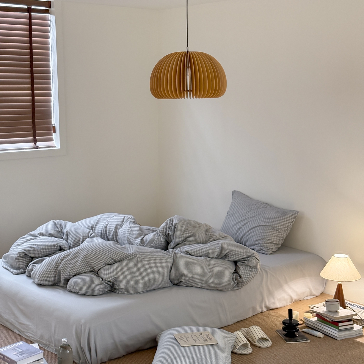 91家纺网 家纺一手货源 找家纺 窝米 2025新品全棉纯棉双层纱简约条格四件套系列第一组 品小格-黑