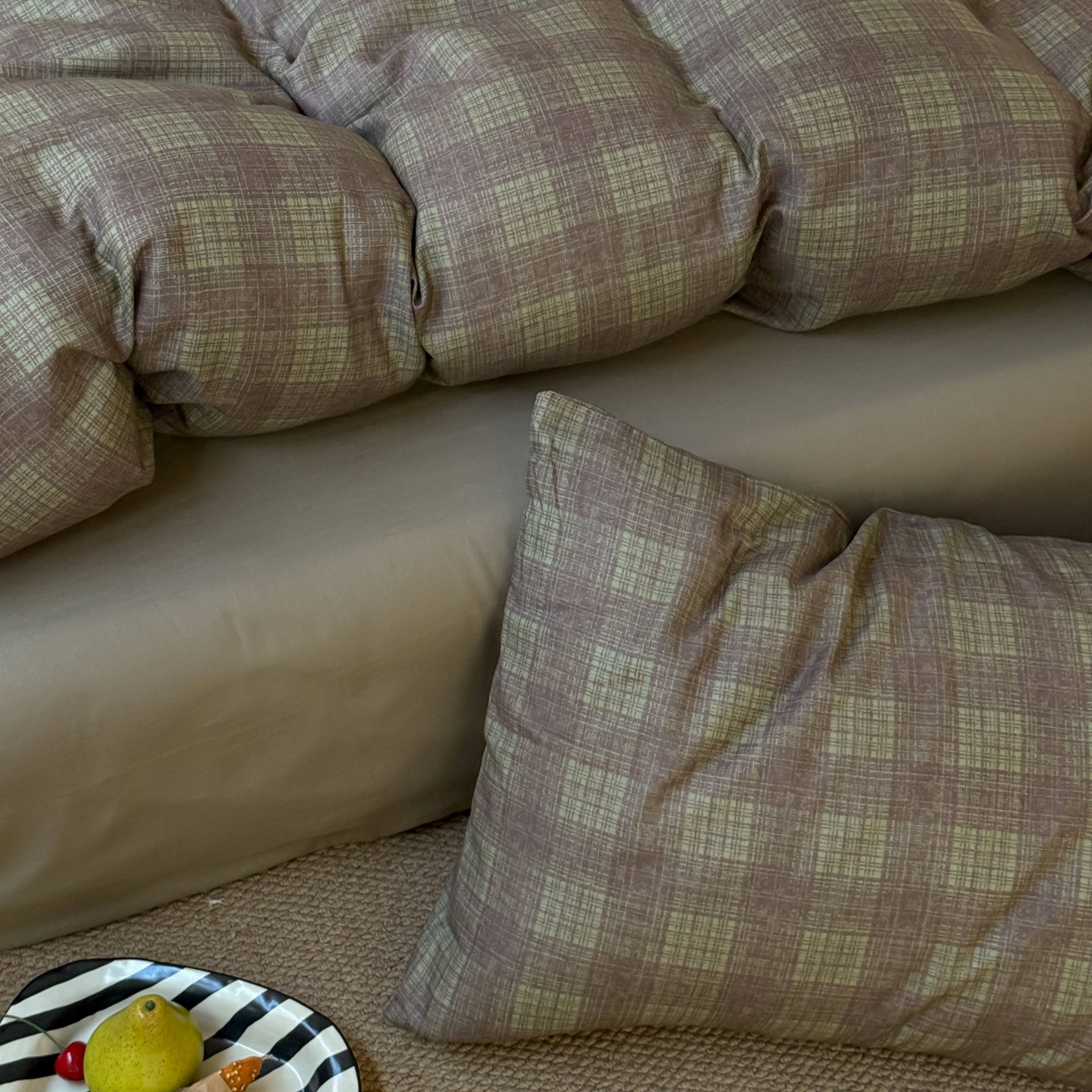 91家纺网 家纺一手货源 找家纺 窝米 2025新品全棉纯棉双层纱简约条格四件套系列第一组 致在-绿