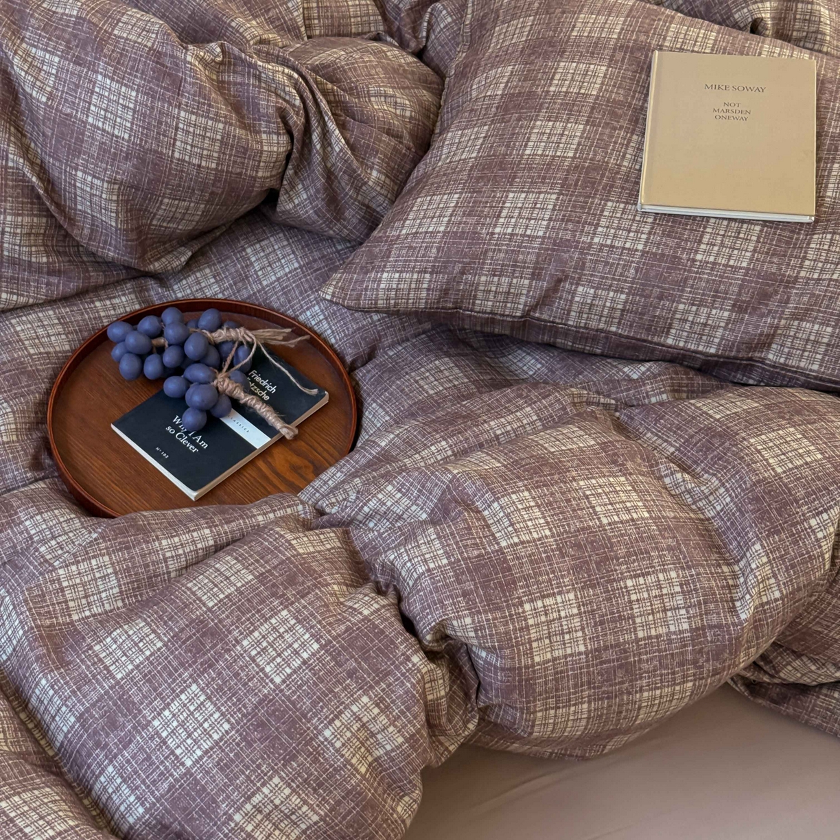 91家纺网 家纺一手货源 找家纺 窝米 2025新品全棉纯棉双层纱简约条格四件套系列第一组 致在-红