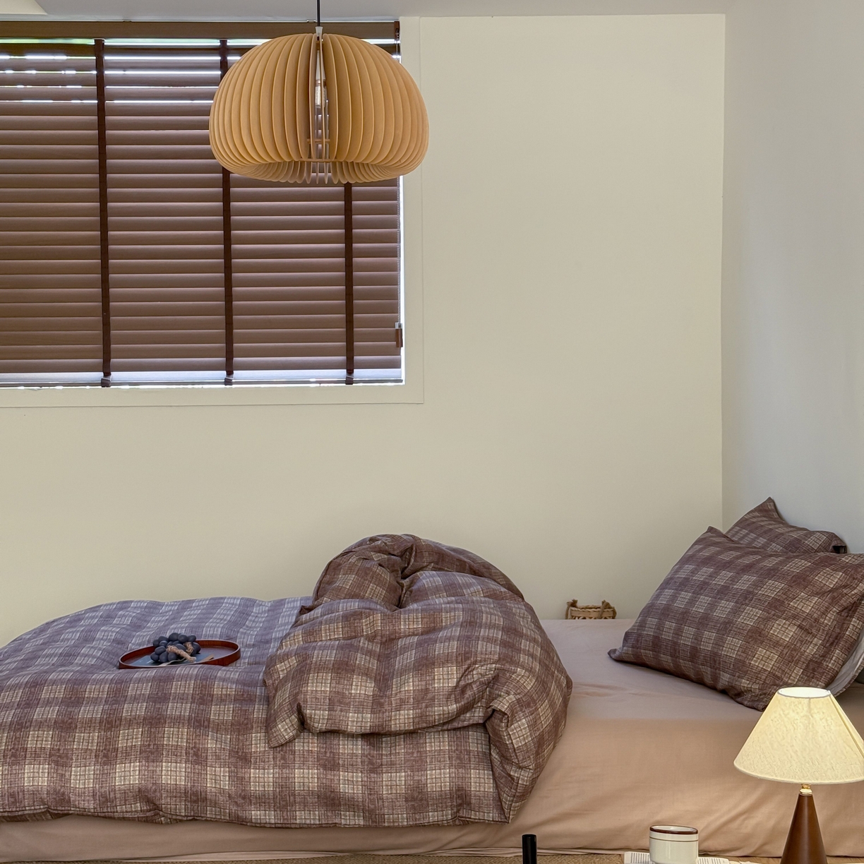 91家纺网 家纺一手货源 找家纺 窝米 2025新品全棉纯棉双层纱简约条格四件套系列第一组 致在-红