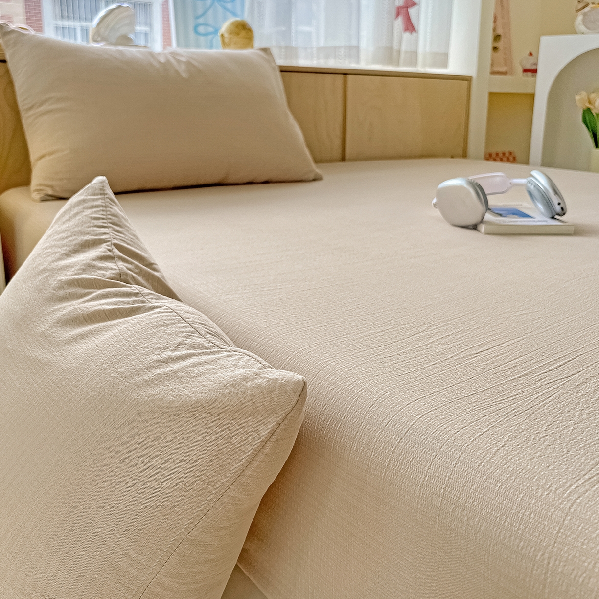 91家纺网 家纺一手货源 找家纺 卡迪熊家纺 2025新款超柔云感双层纱床笠 双层纱-杏色