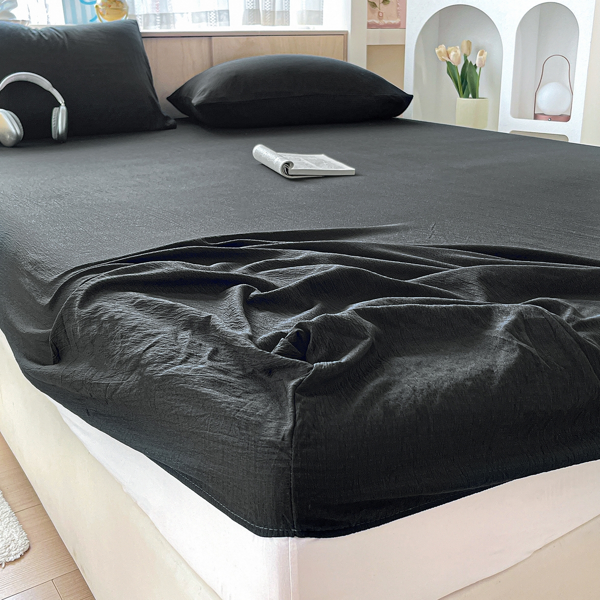 91家纺网 家纺一手货源 找家纺 卡迪熊家纺 2025新款超柔云感双层纱床笠 双层纱-黑色