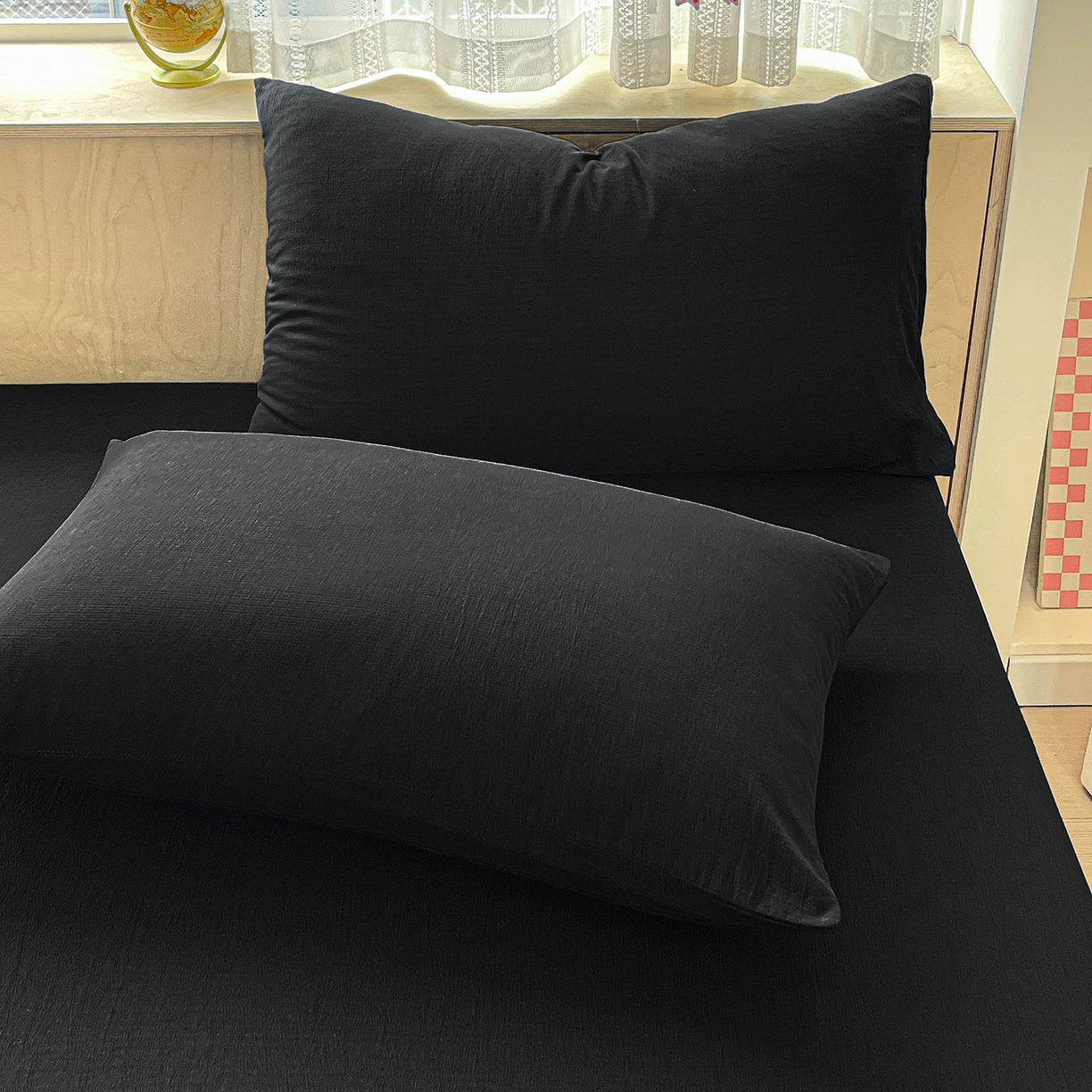 91家纺网 家纺一手货源 找家纺 卡迪熊家纺 2025新款超柔云感双层纱床笠 双层纱-黑色