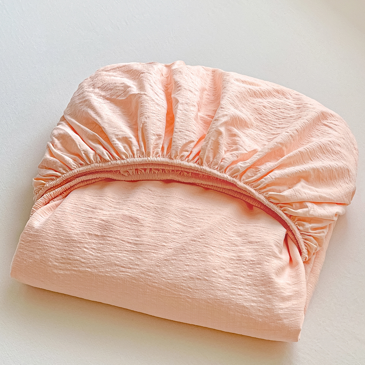 91家纺网 家纺一手货源 找家纺 卡迪熊家纺 2025新款超柔云感双层纱床笠 双层纱-浅粉