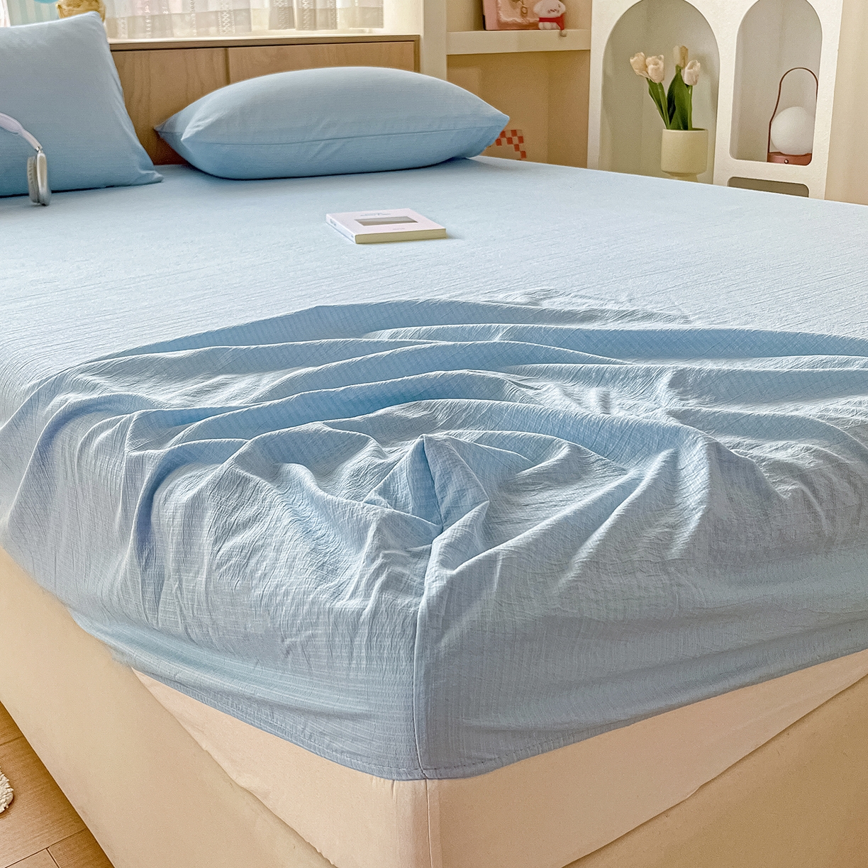 91家纺网 家纺一手货源 找家纺 卡迪熊家纺 2025新款超柔云感双层纱床笠 双层纱-浅蓝