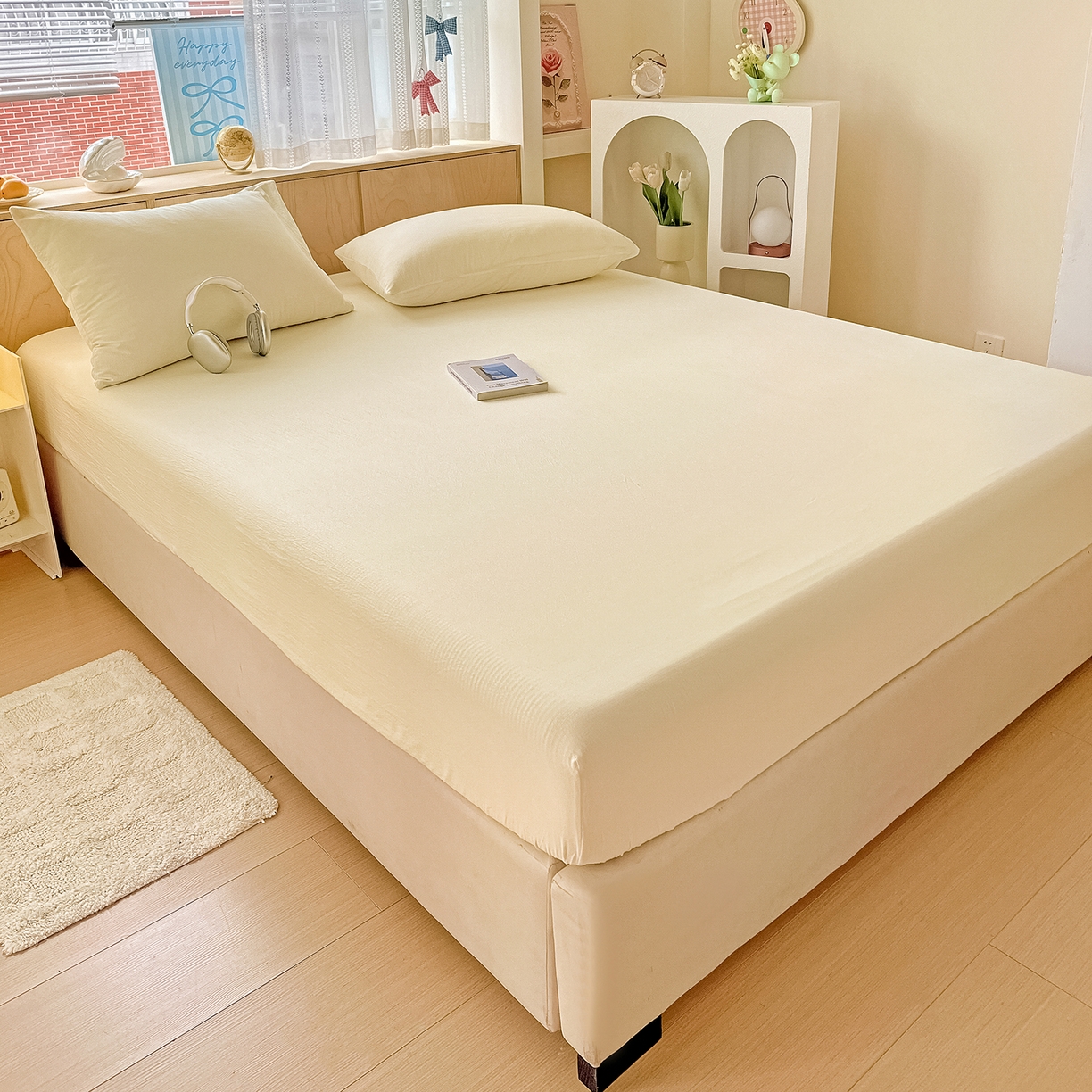 91家纺网 家纺一手货源 找家纺 卡迪熊家纺 2025新款超柔云感双层纱床笠 双层纱-乳白