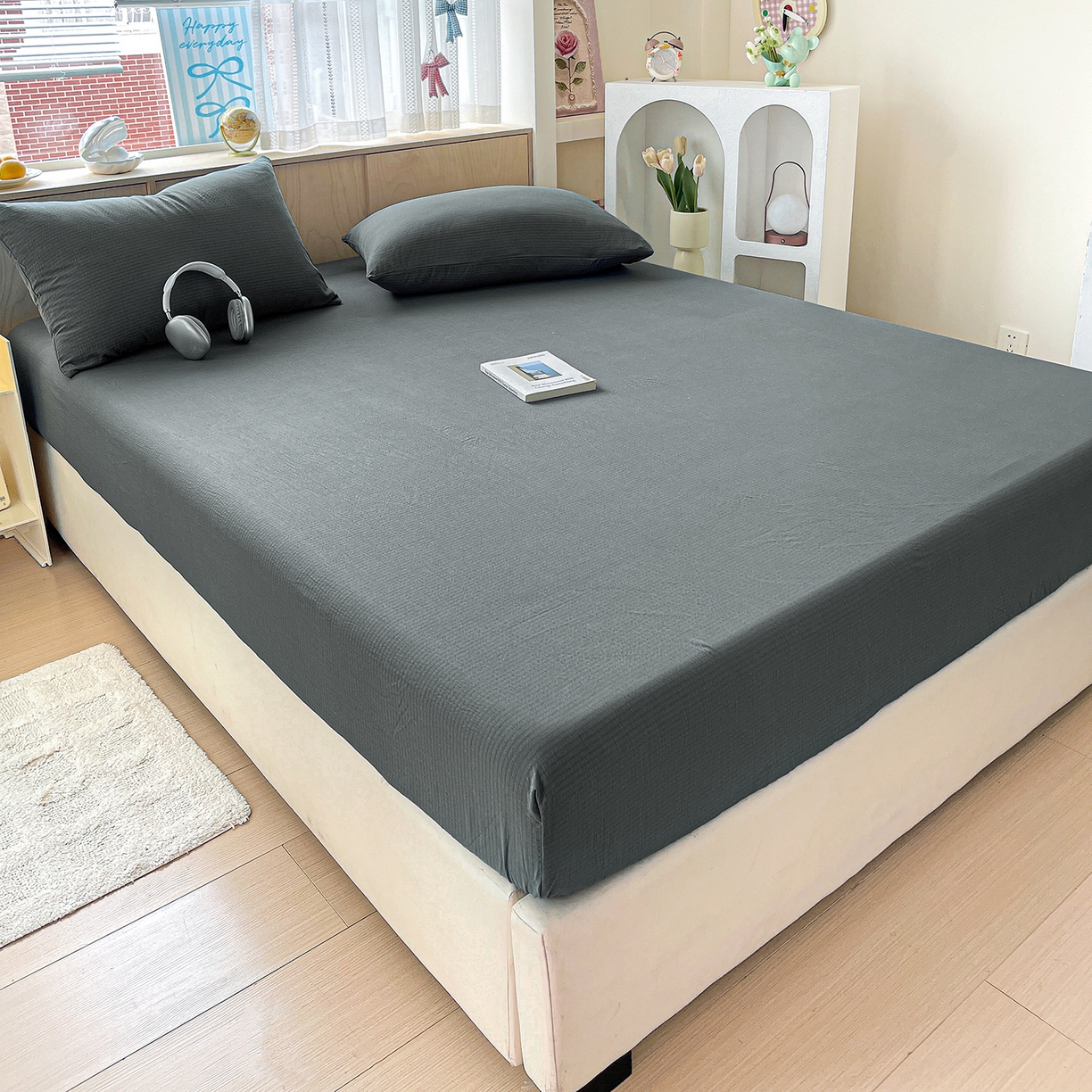 91家纺网 家纺一手货源 找家纺 卡迪熊家纺 2025新款超柔云感双层纱床笠 双层纱-深灰