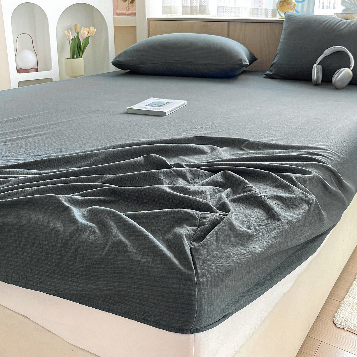 91家纺网 家纺一手货源 找家纺 卡迪熊家纺 2025新款超柔云感双层纱床笠 双层纱-深灰