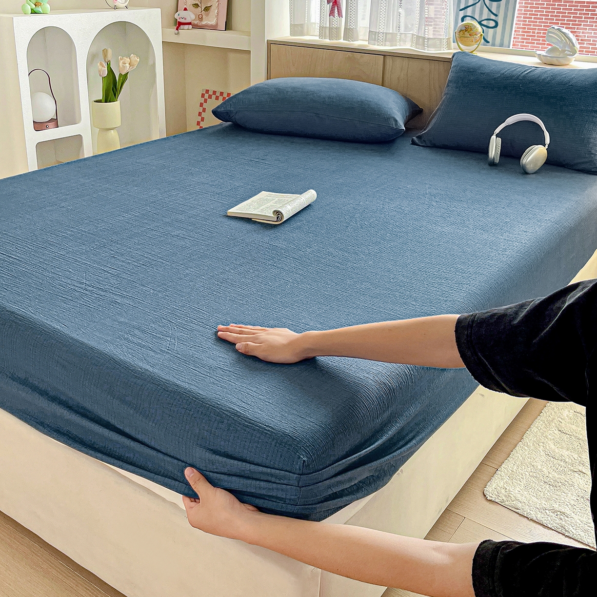 91家纺网 家纺一手货源 找家纺 卡迪熊家纺 2025新款超柔云感双层纱床笠 双层纱-深蓝