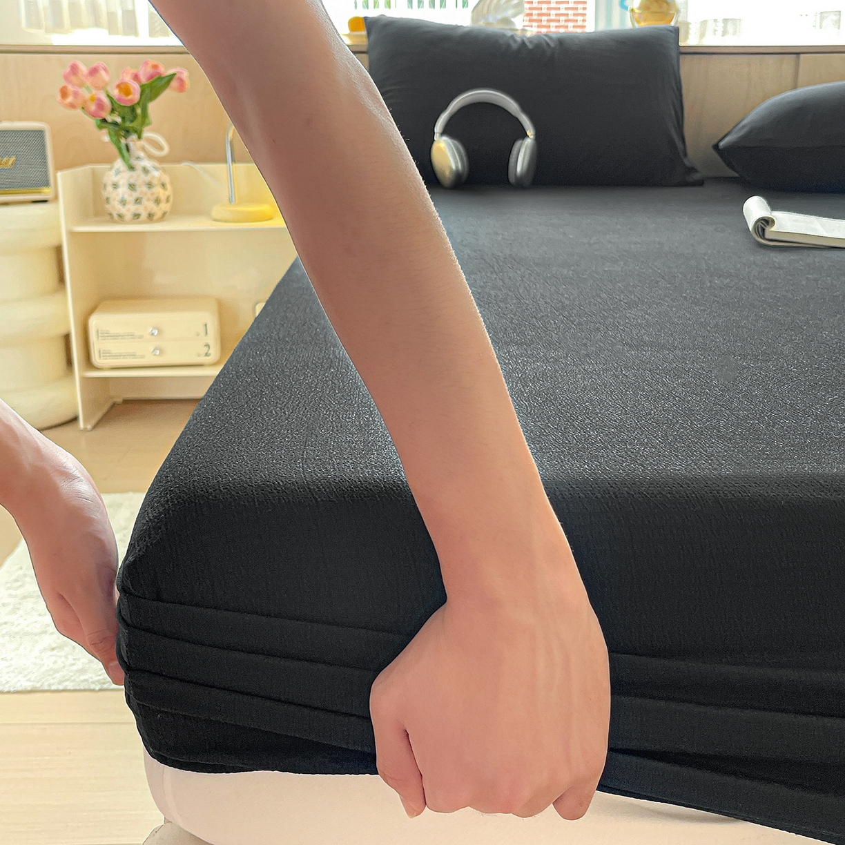 91家纺网 家纺一手货源 找家纺 彩韵家纺 2025新款超柔云感双层纱床笠 双层纱-黑色