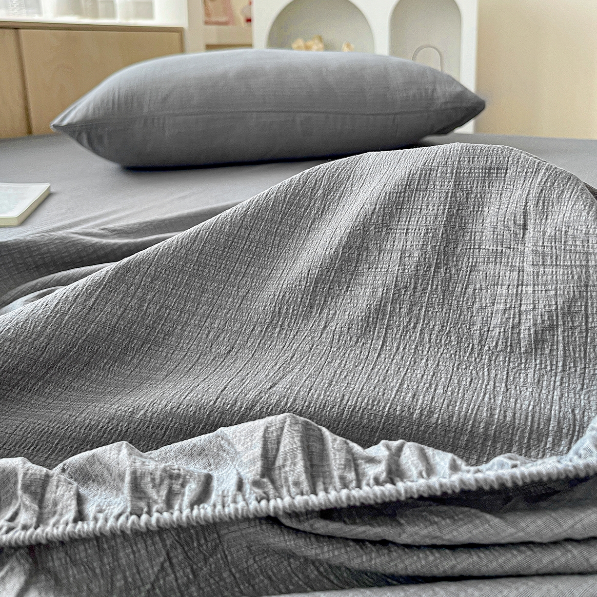 91家纺网 家纺一手货源 找家纺 彩韵家纺 2025新款超柔云感双层纱床笠 双层纱-浅灰