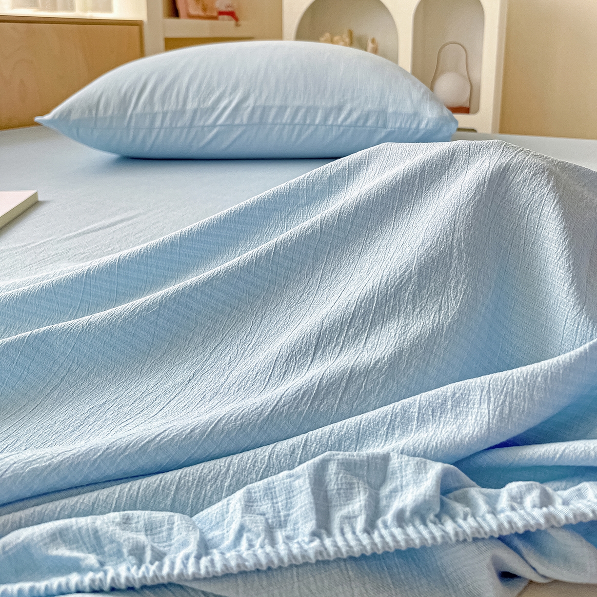 91家纺网 家纺一手货源 找家纺 彩韵家纺 2025新款超柔云感双层纱床笠 双层纱-浅蓝