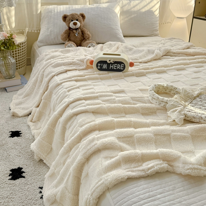 91家纺网 家纺一手货源 找家纺 耀悦家纺 2025新款塔芙绒多功能面包格毛毯毯子 面包格-牛奶