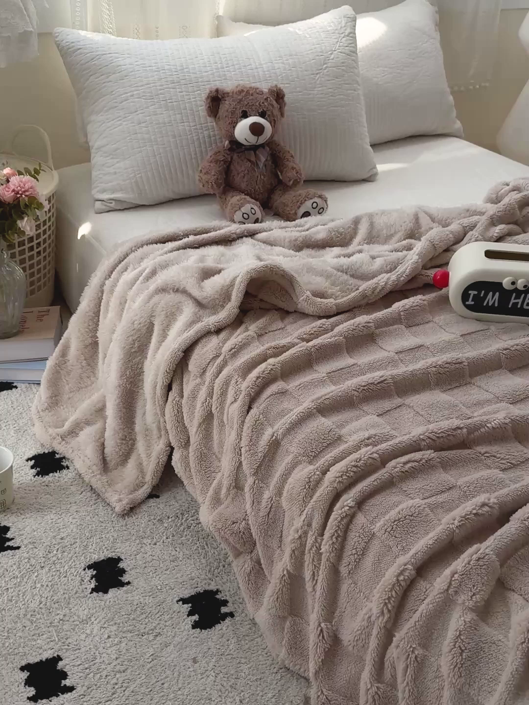 91家纺网 家纺一手货源 找家纺 （总）耀悦家纺 2025新款塔芙绒多功能面包格毛毯毯子