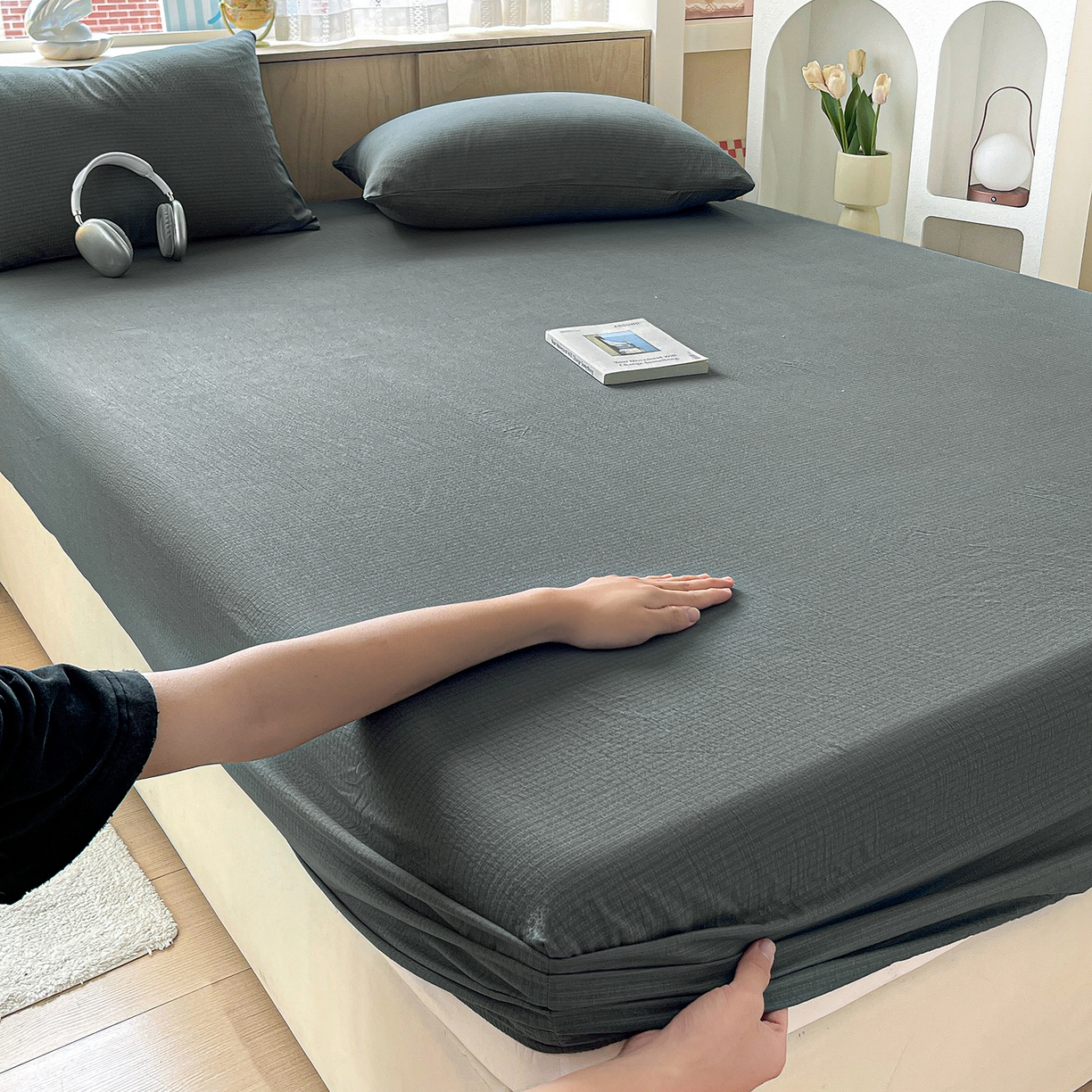 91家纺网 家纺一手货源 找家纺 彩韵家纺 2025新款超柔云感双层纱床笠 双层纱-深灰