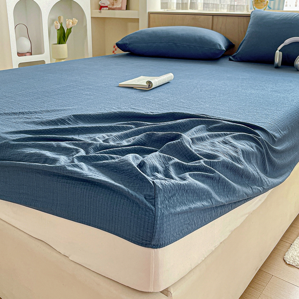 91家纺网 家纺一手货源 找家纺 彩韵家纺 2025新款超柔云感双层纱床笠 双层纱-深蓝