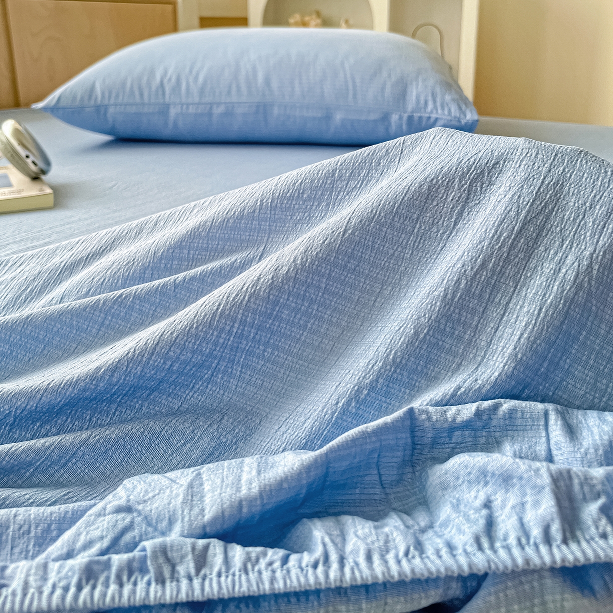 91家纺网 家纺一手货源 找家纺 彩韵家纺 2025新款超柔云感双层纱床笠 双层纱-天蓝