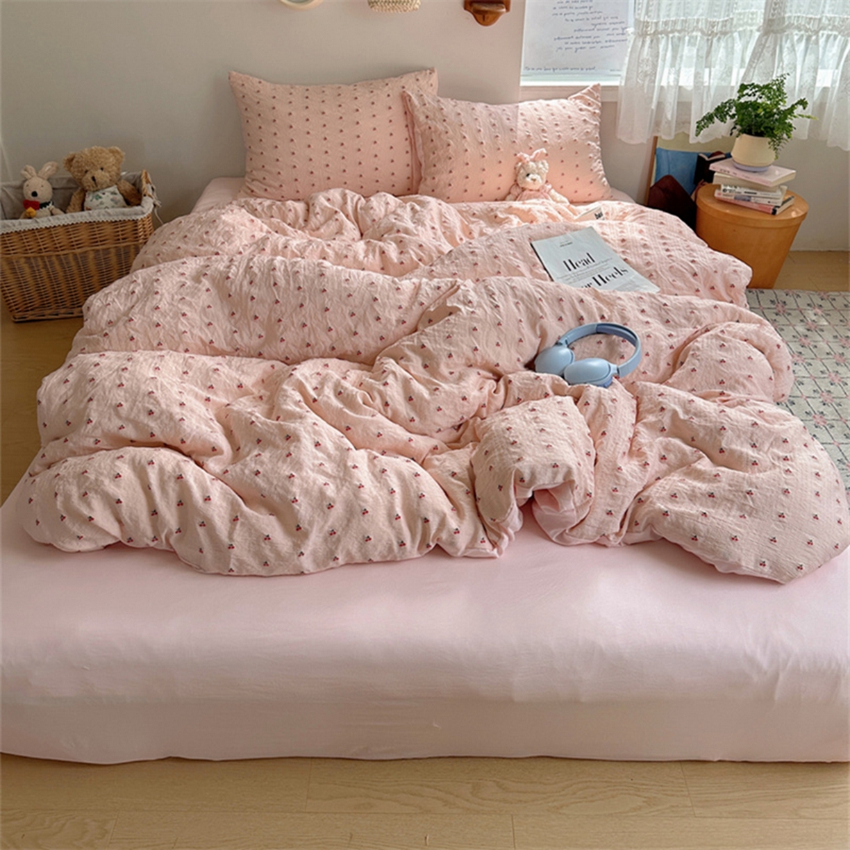 91家纺网 家纺一手货源 找家纺 轻奢坊 2025新款小樱桃大提花剪花水洗棉密拷花边四件套 基础款小樱桃珊瑚粉