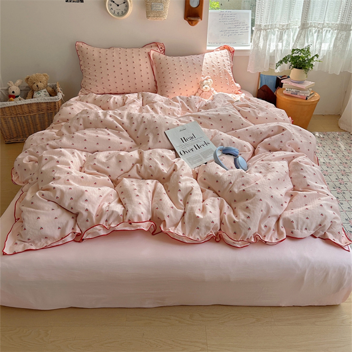 91家纺网 家纺一手货源 找家纺 （总）轻奢坊 2025新款小樱桃大提花剪花水洗棉密拷花边四件套