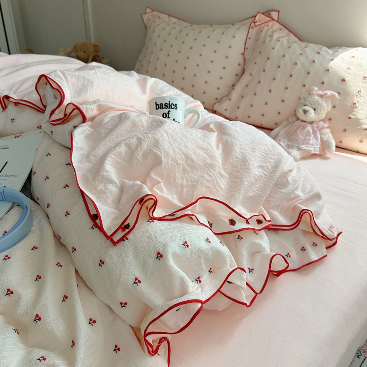 91家纺网 家纺一手货源 找家纺 （总）轻奢坊 2025新款小樱桃大提花剪花水洗棉密拷花边四件套