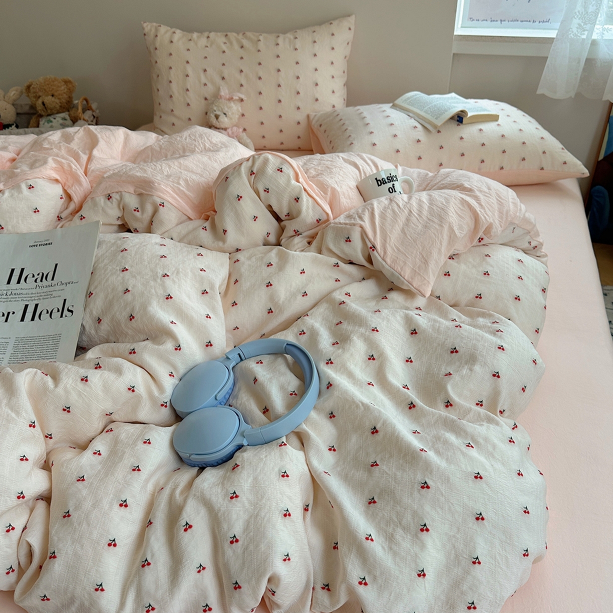 91家纺网 家纺一手货源 找家纺 轻奢坊 2025新款小樱桃大提花剪花水洗棉密拷花边四件套 基础款小樱桃初荷粉