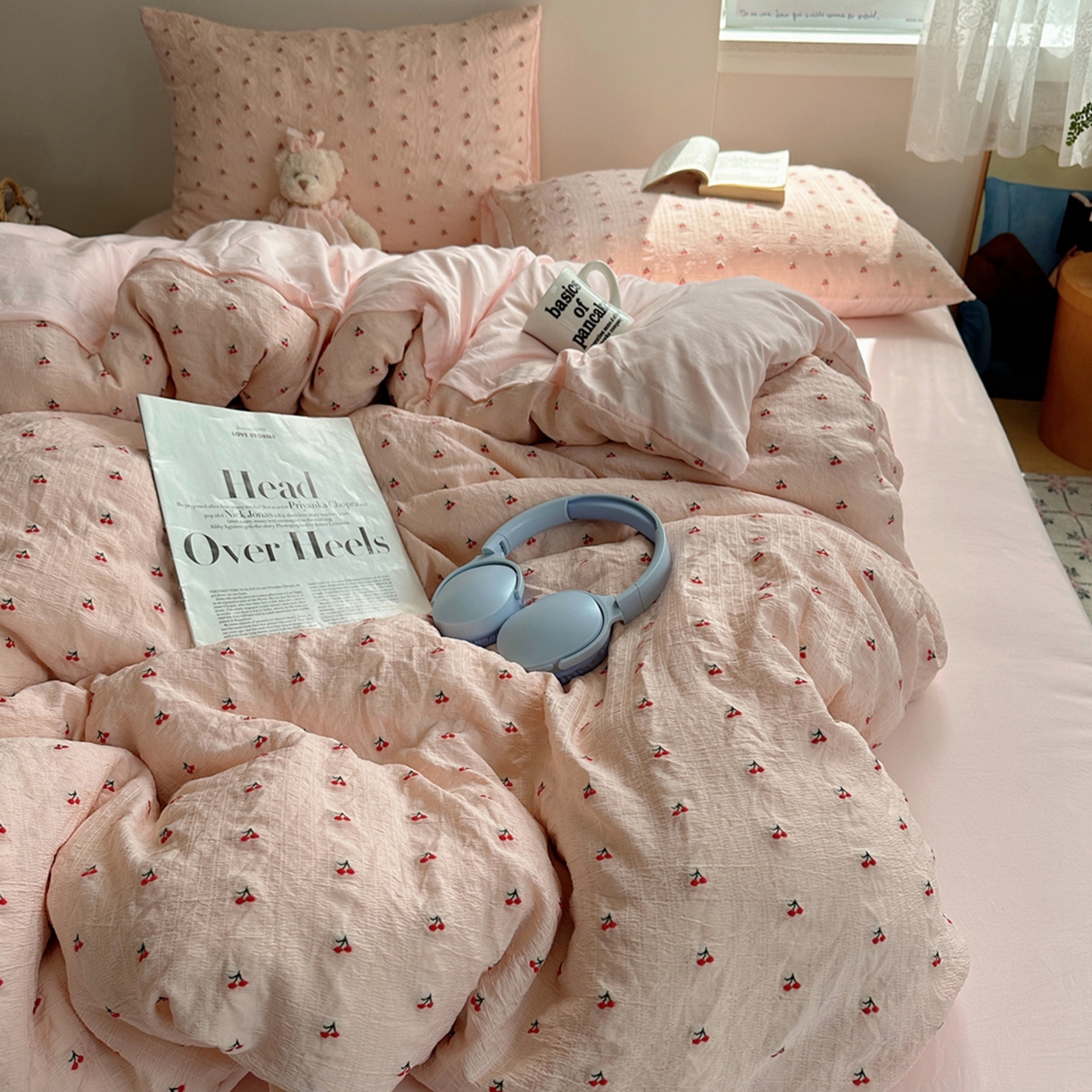 91家纺网 家纺一手货源 找家纺 轻奢坊 2025新款小樱桃大提花剪花水洗棉密拷花边四件套 基础款小樱桃珊瑚粉