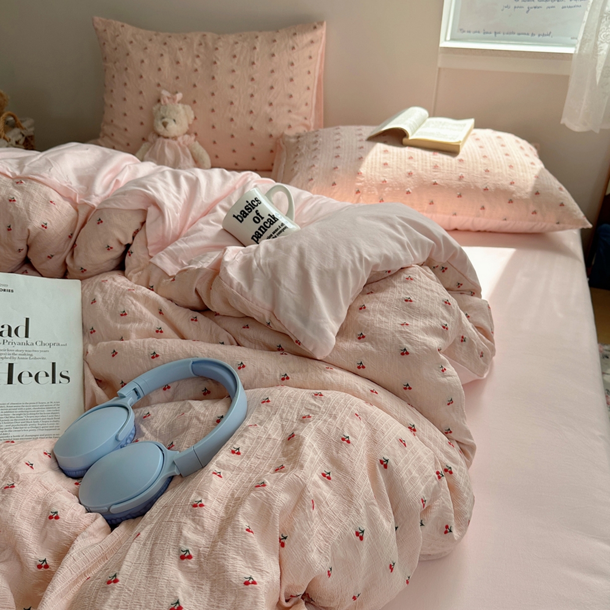 91家纺网 家纺一手货源 找家纺 轻奢坊 2025新款小樱桃大提花剪花水洗棉密拷花边四件套 基础款小樱桃珊瑚粉