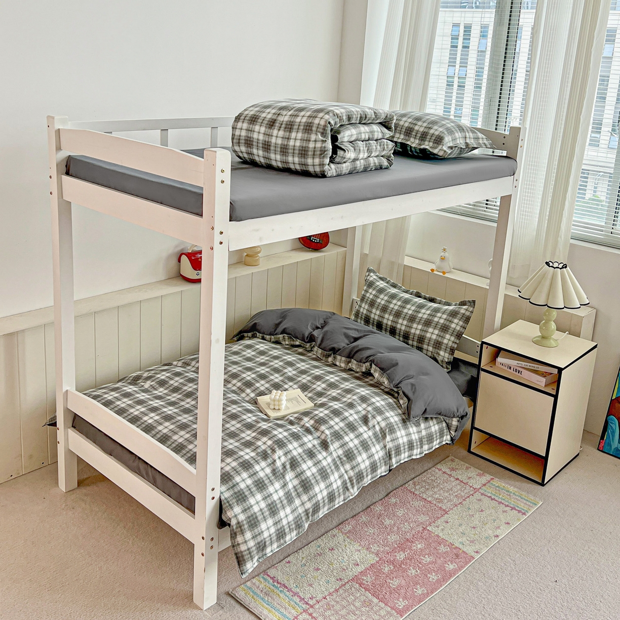 91家纺网 家纺一手货源 找家纺 楠沐家纺 2025新款格子系列芦荟棉学生三件套四件套 洛可可灰