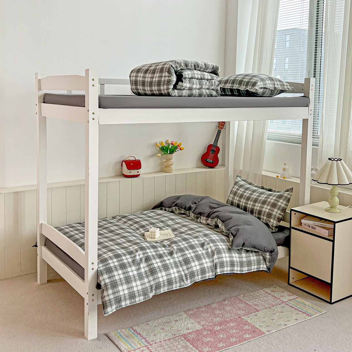 91家纺网 家纺一手货源 找家纺 楠沐家纺 2025新款格子系列芦荟棉学生三件套四件套 洛可可灰