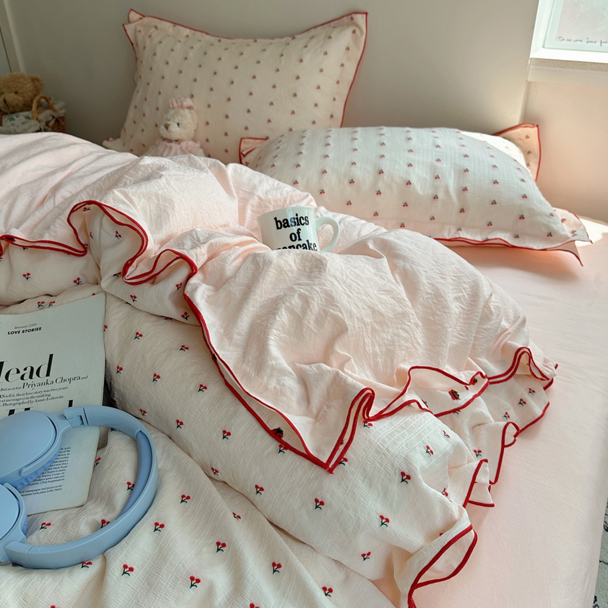 91家纺网 家纺一手货源 找家纺 轻奢坊 2025新款小樱桃大提花剪花水洗棉密拷花边四件套 密拷花边小樱桃初荷粉