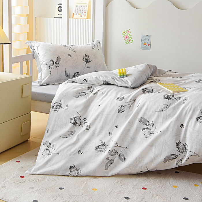 91家纺网 家纺一手货源 找家纺 天之爱 2025新款全棉纯棉学生上下铺宿舍三件套多件套六件套第二批 玫瑰夜语