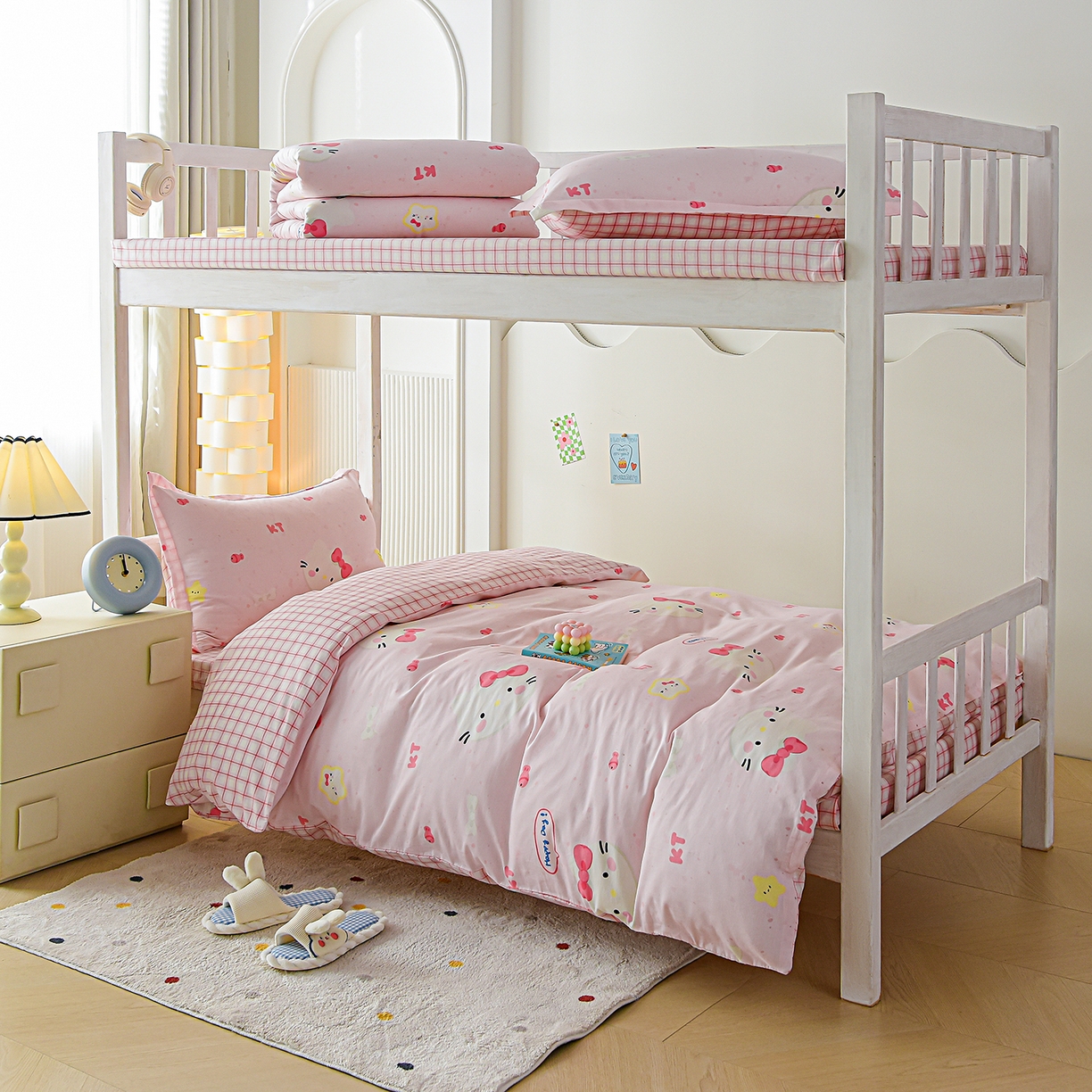 91家纺网 家纺一手货源 找家纺 天之爱 2025新款全棉纯棉印花三件套学生六件套 甜美Kitty