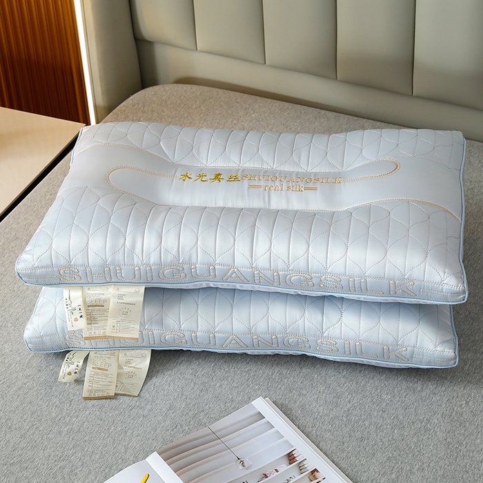 91家纺网 家纺一手货源 找家纺 蝶飞舞 2025新款豪华水光真丝乳胶层枕头枕芯 莫代尔水光真丝枕头枕芯 水光真丝-蓝色 48*74cm