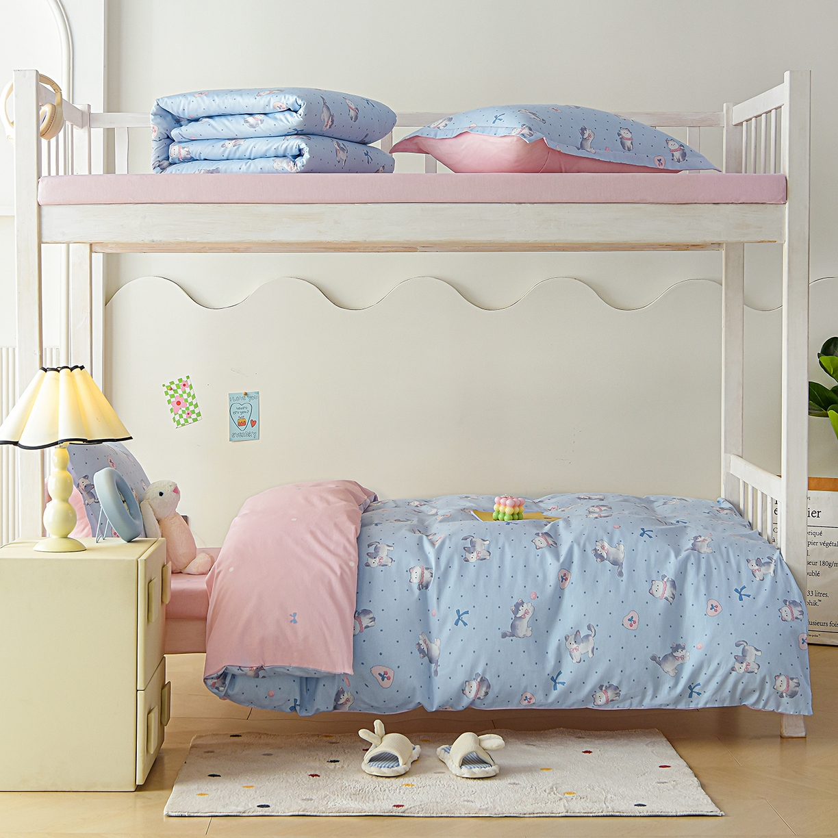 91家纺网 家纺一手货源 找家纺 天之爱 2025新款全棉纯棉印花三件套学生六件套 樱桃小喵