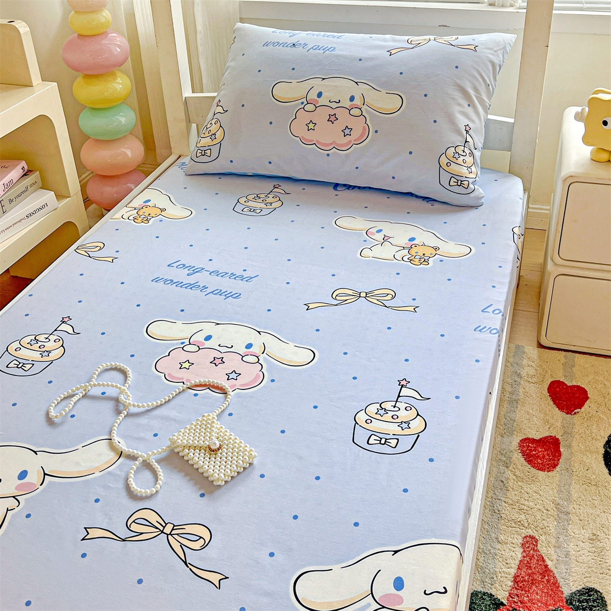 91家纺网 家纺一手货源 找家纺 名兮家居 2025-奥特曼-三丽鸥全棉13372学生床上下铺床笠【含防伪标】 点点玉桂狗