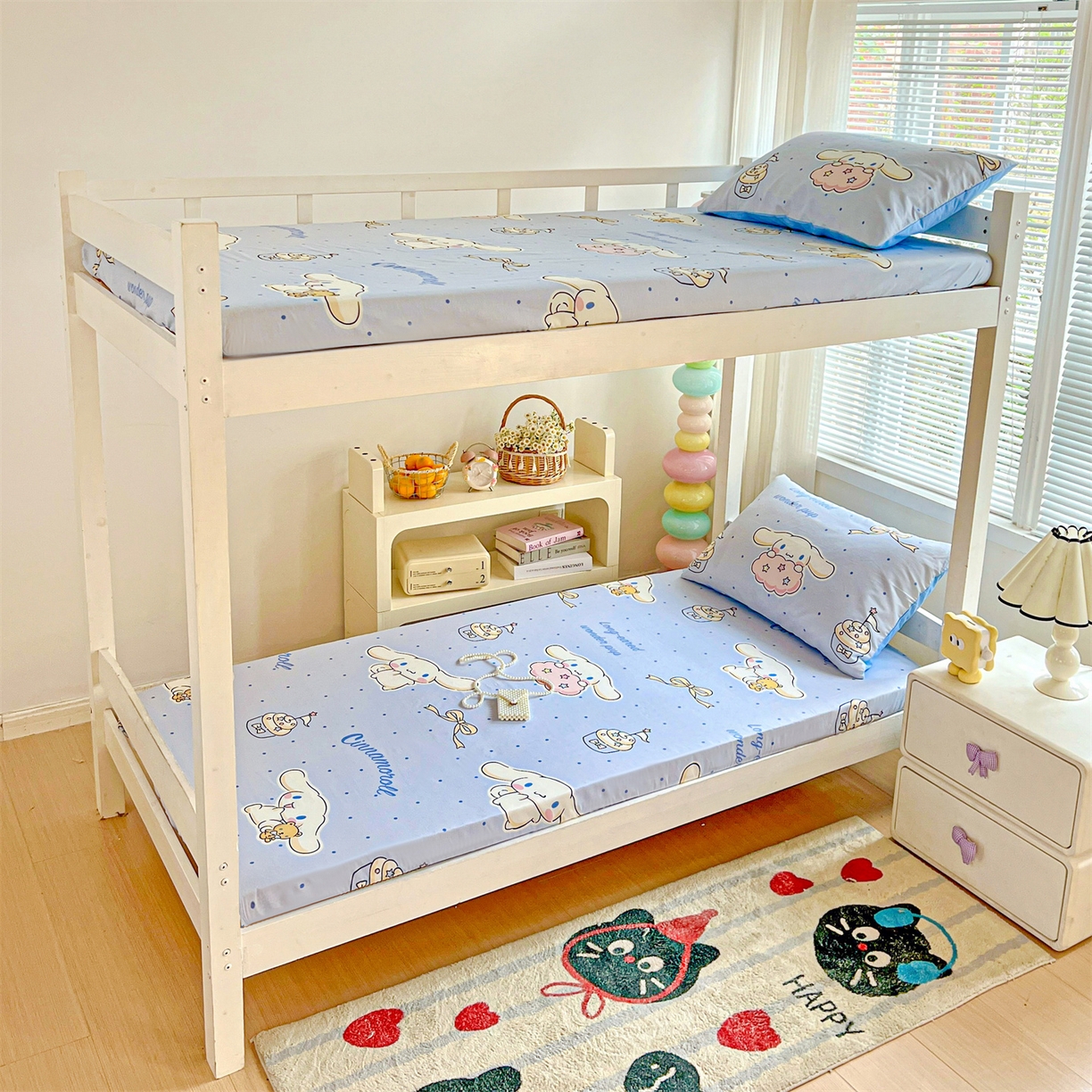 91家纺网 家纺一手货源 找家纺 名兮家居 2025-奥特曼-三丽鸥全棉13372学生床上下铺床笠【含防伪标】 点点玉桂狗