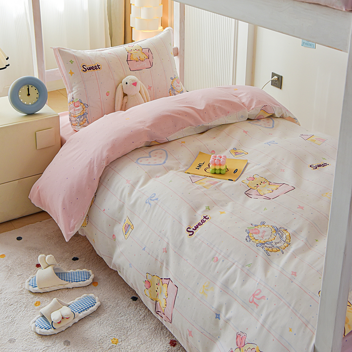 91家纺网 家纺一手货源 找家纺 天之爱 2025新款全棉纯棉印花三件套学生六件套 甜心可爱猫