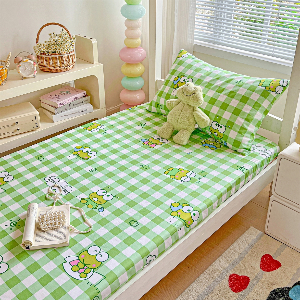 91家纺网 家纺一手货源 找家纺 名兮家居 2025-奥特曼-三丽鸥全棉13372学生床上下铺床笠【含防伪标】 格子大眼蛙