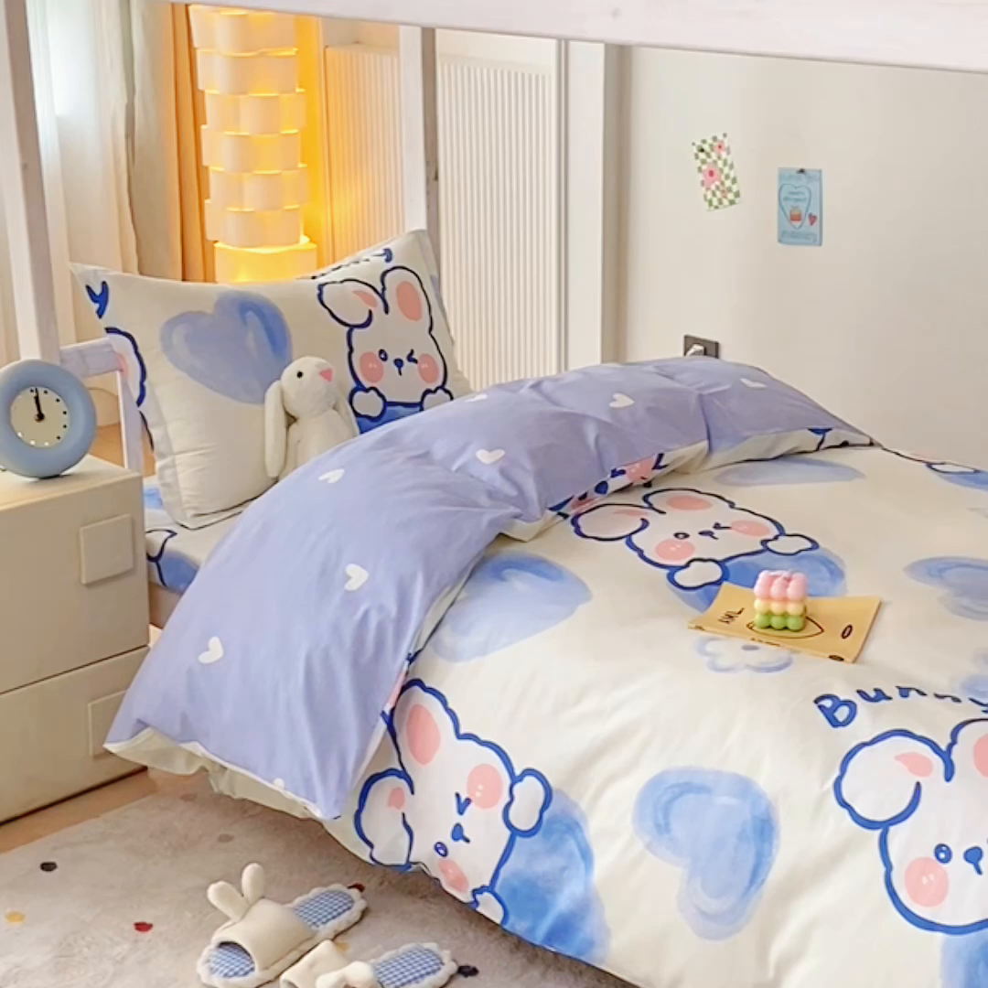 91家纺网 家纺一手货源 找家纺 天之爱 2025新款全棉纯棉印花三件套学生六件套 晴天小兔